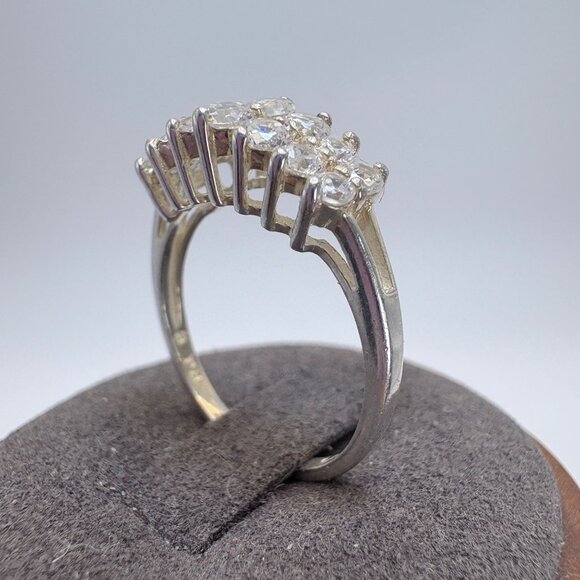 VTG AVON Sterling Silver 925 Cubic Zirconia Prong Set Statement Ring Size 8.25 - Picture 5 of 10